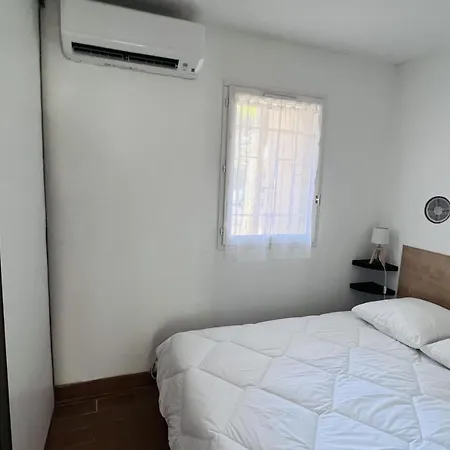 2 Min Walk From The Διαμέρισμα Σαιντ-Μαξίμ